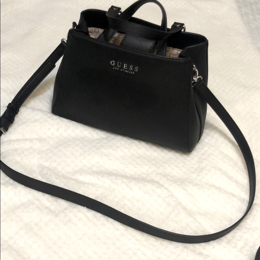 Guess medium crossbody bag